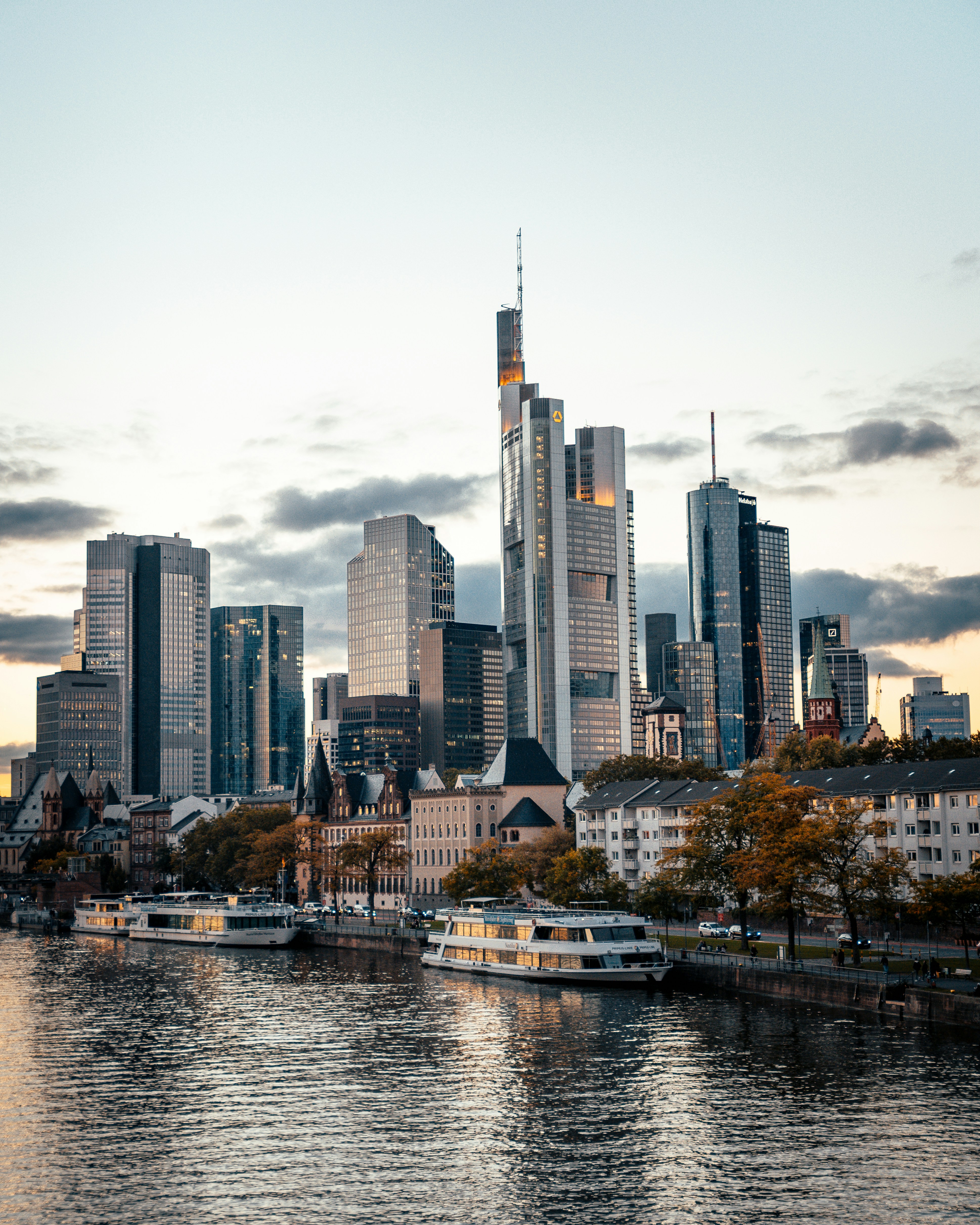 Frankfurt Metropole Luftaufnahme
